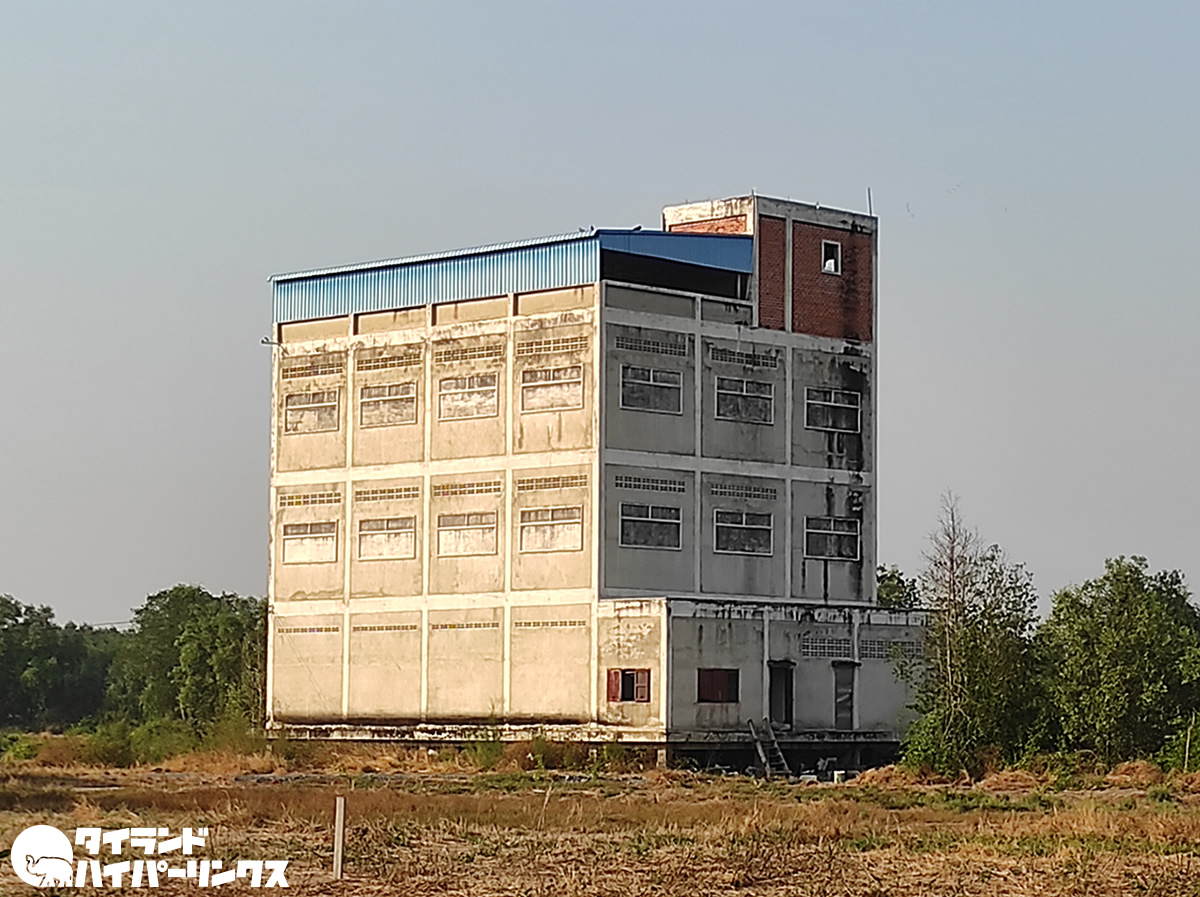 ペチャブリ県 の ツバメの巣ビル タイランドハイパーリンクス Thai Hyper