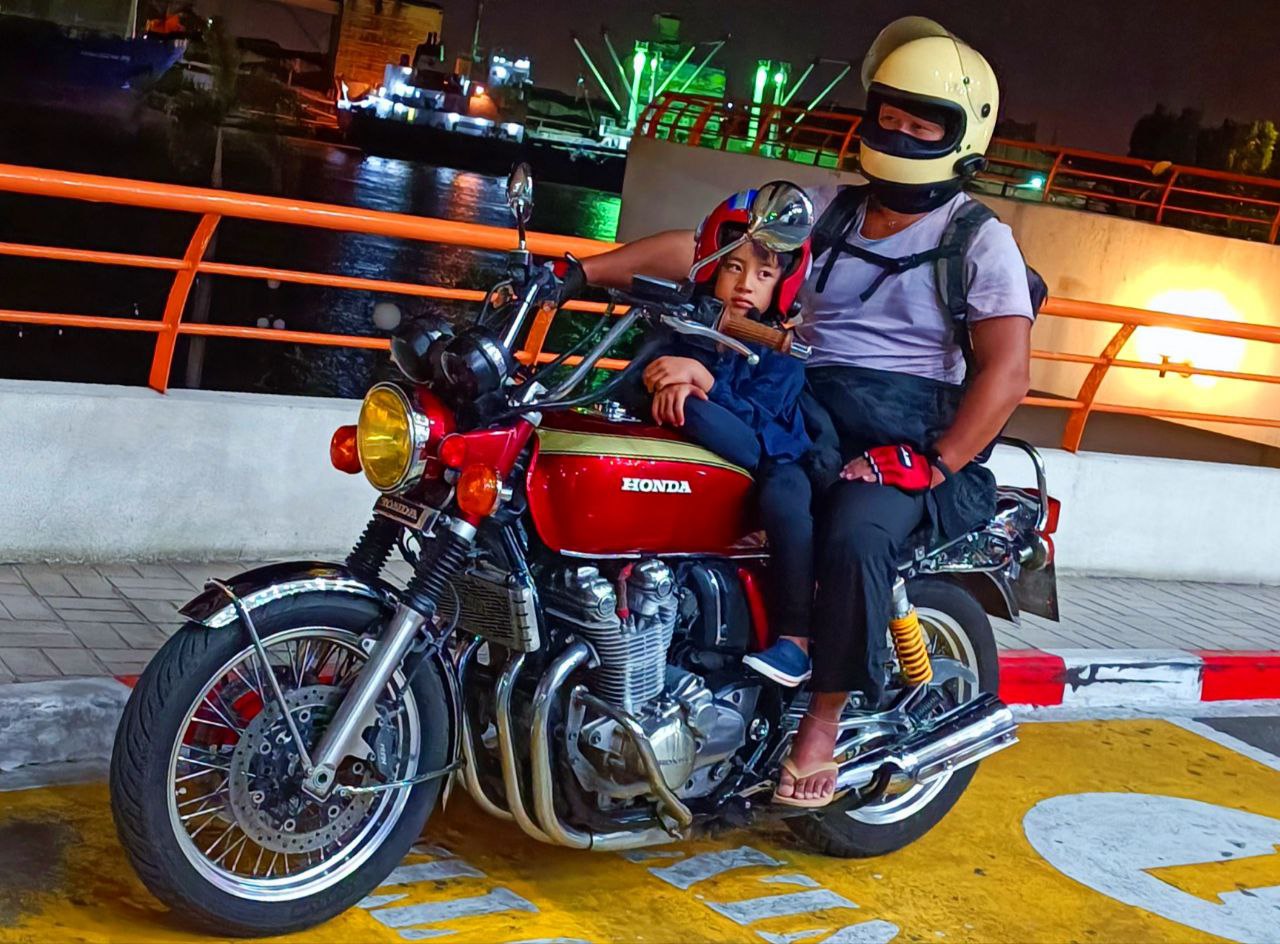 バイク男二人旅～49県目は！タイ三大祭りの一つ・象祭りの☆スリン編